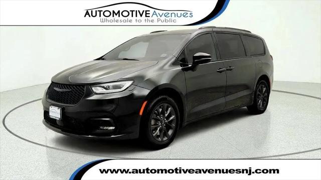 2021 Chrysler Pacifica Touring L AWD for sale in Wall Township, NJ