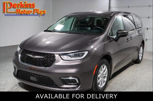 2023 Chrysler Pacifica Touring L for sale in Paducah, KY