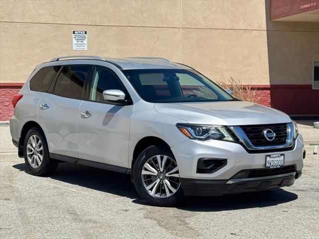 2017 Nissan Pathfinder S for sale in La Crescenta, CA