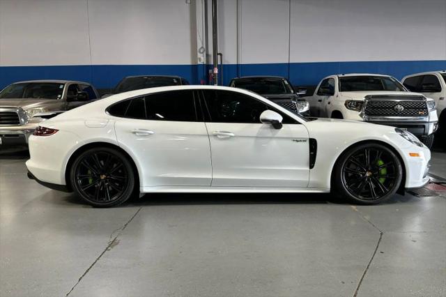 2019 Porsche Panamera E-Hybrid 4