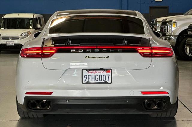 2019 Porsche Panamera E-Hybrid 4