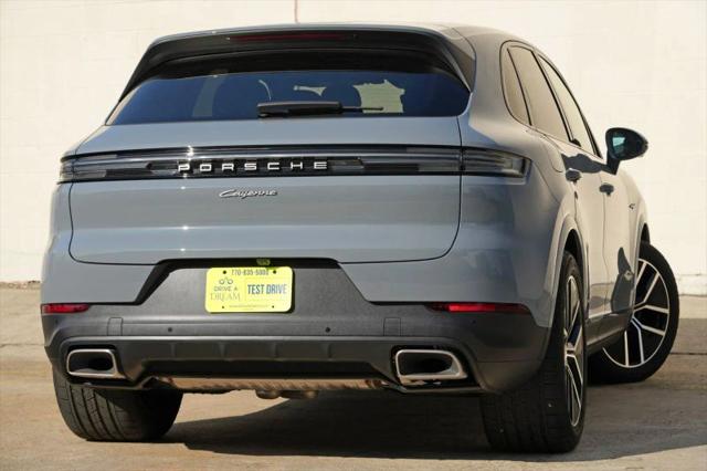 2025 Porsche Cayenne E-Hybrid E