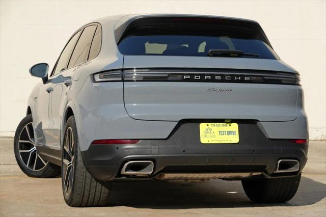2025 Porsche Cayenne E-Hybrid E