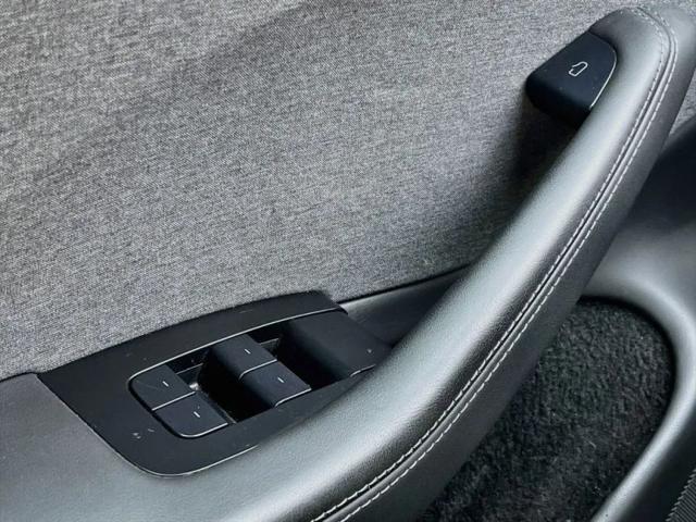 2025 Tesla Model 3 Long Range All-Wheel Drive