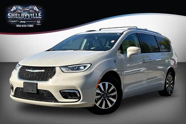 2021 Chrysler Pacifica Hybrid Touring L for sale in Shelbyville, KY