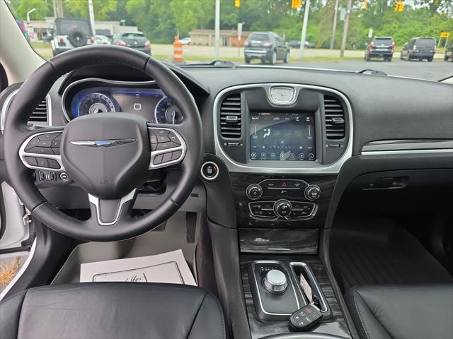 2017 Chrysler 300 Limited AWD