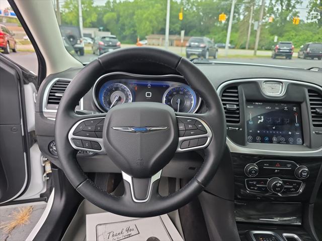 2017 Chrysler 300 Limited AWD