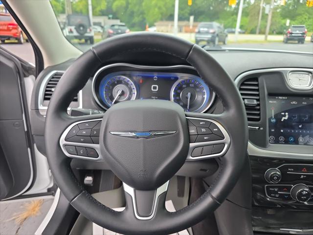 2017 Chrysler 300 Limited AWD