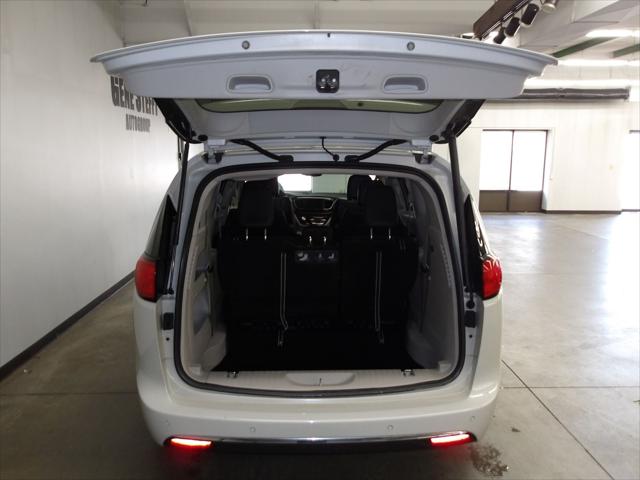 2020 Chrysler Pacifica Touring L