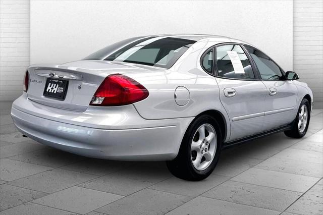 2003 Ford Taurus 4dr Sdn SES Standard
