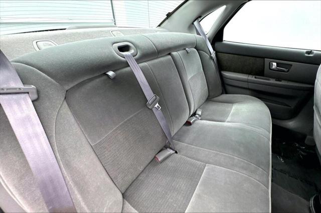 2003 Ford Taurus 4dr Sdn SES Standard
