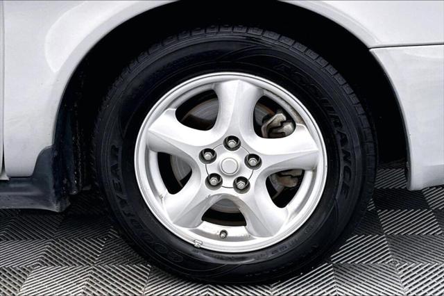2003 Ford Taurus 4dr Sdn SES Standard