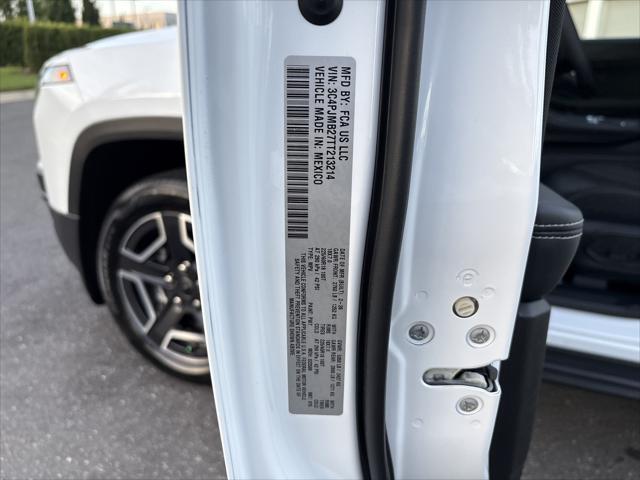 2026 Jeep Cherokee Laredo 4x4