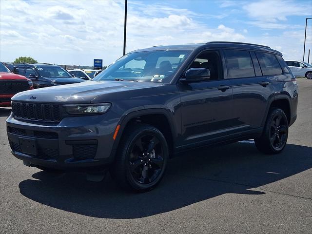 2023 Jeep Grand Cherokee L Altitude 4x4 2023 Jeep Grand Cherokee L Altitude 4x4