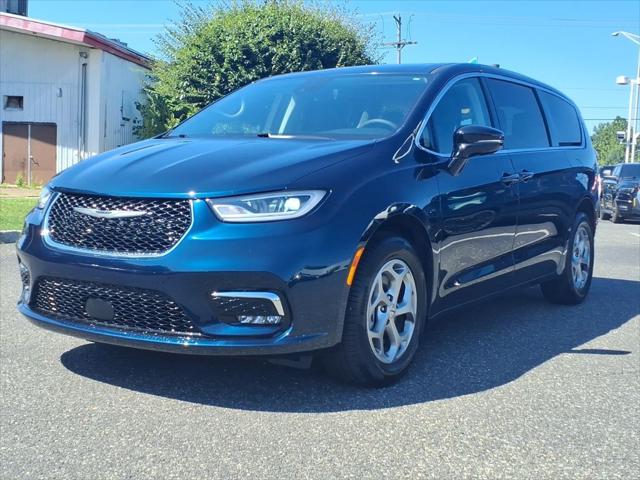 2024 Chrysler Pacifica Limited AWD