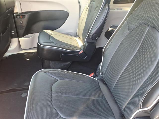 2024 Chrysler Pacifica Limited AWD