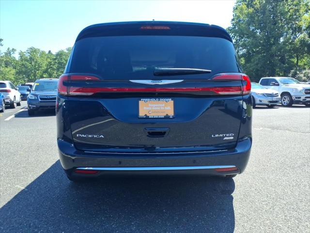 2024 Chrysler Pacifica Limited AWD