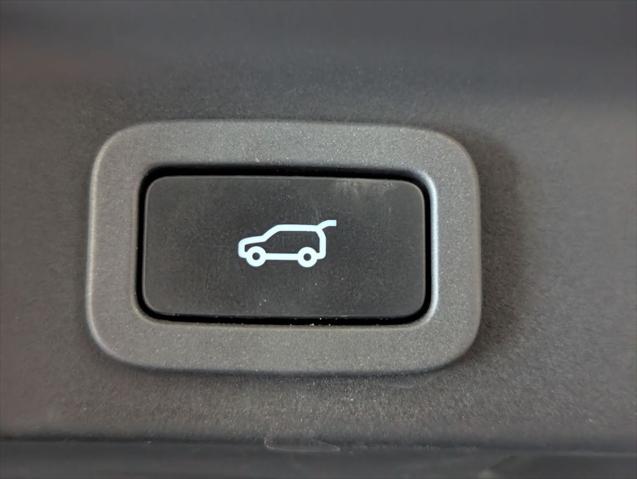 2020 Jaguar F-PACE SVR P550 AWD Automatic