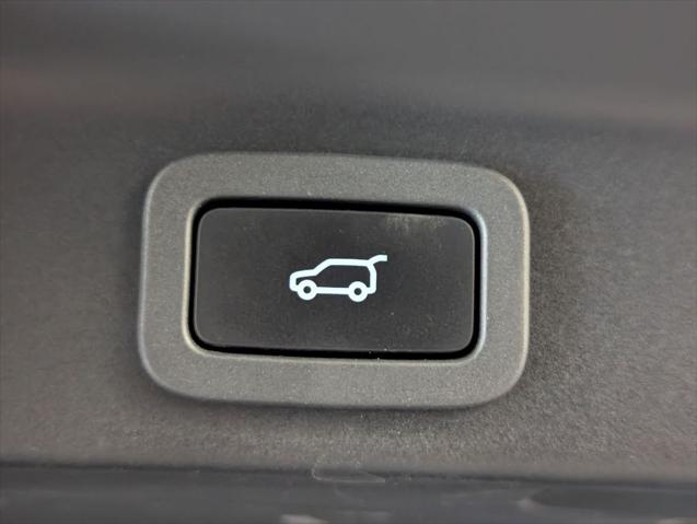 2020 Jaguar F-PACE SVR P550 AWD Automatic