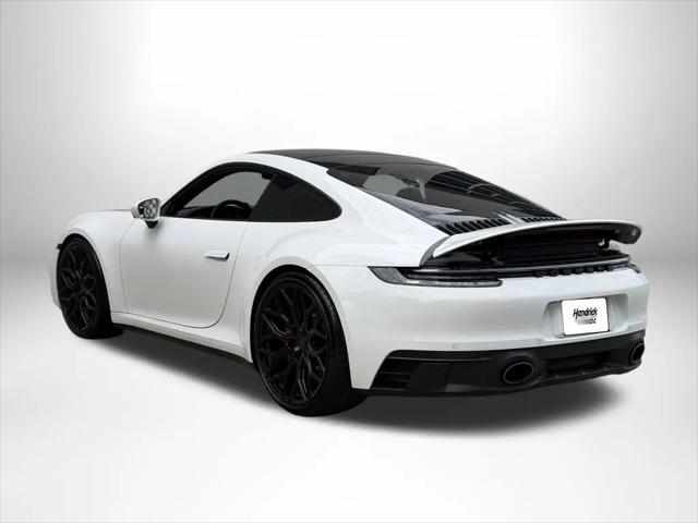 2022 Porsche 911 Carrera 4 GTS