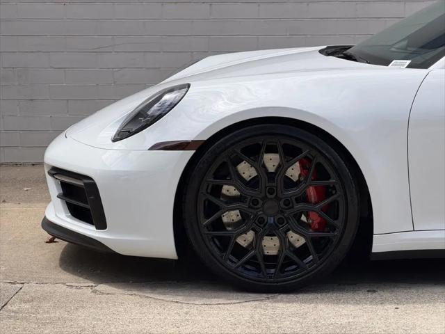 2022 Porsche 911 Carrera 4 GTS