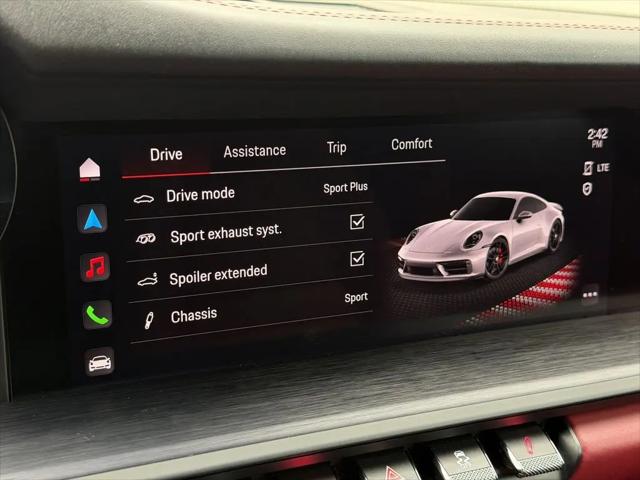 2022 Porsche 911 Carrera 4 GTS