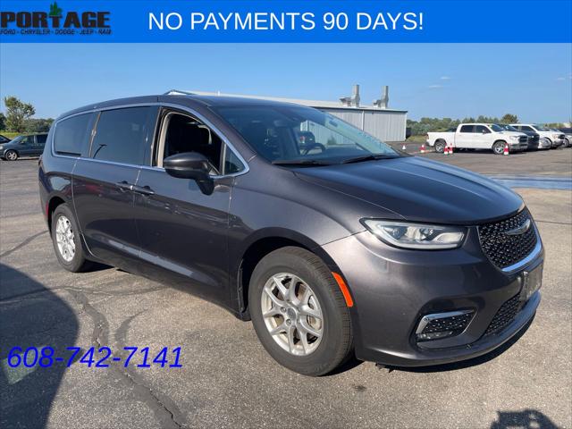 2023 Chrysler Pacifica Touring L for sale in Portage, WI