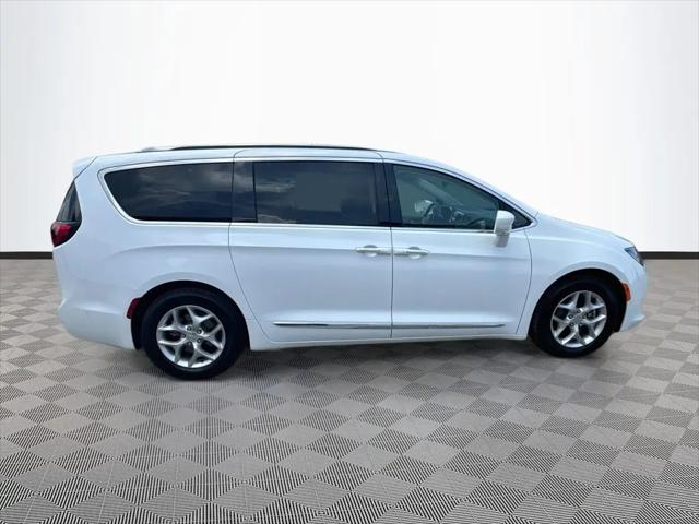 2019 Chrysler Pacifica Touring L Plus