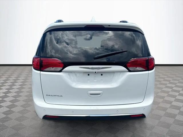 2019 Chrysler Pacifica Touring L Plus