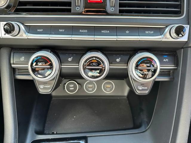 2023 Genesis G70 2.0T AWD