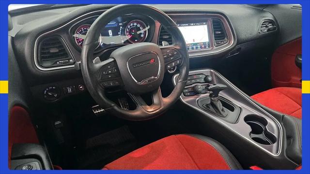 2017 Dodge Challenger 392 Hemi Scat Pack Shaker