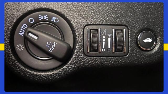 2017 Dodge Challenger 392 Hemi Scat Pack Shaker