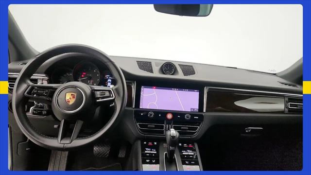 2023 Porsche Macan Macan