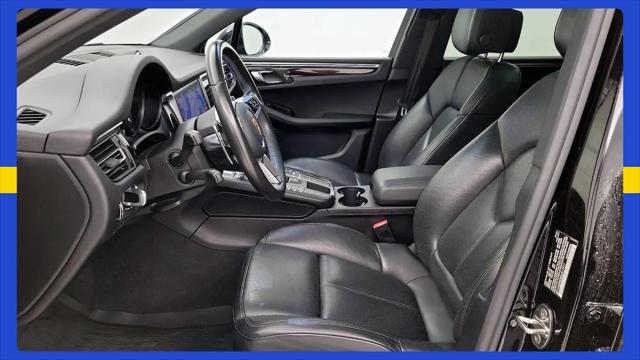 2021 Porsche Macan Macan