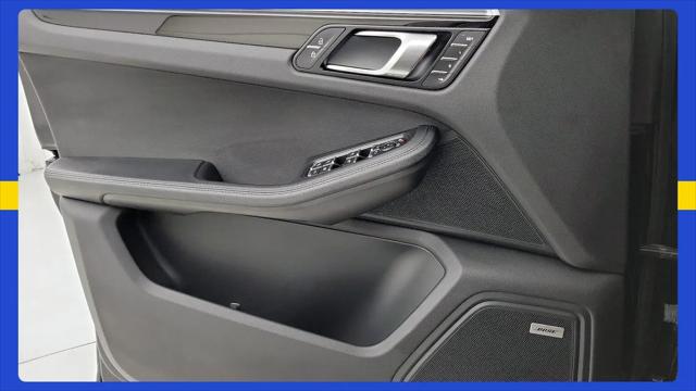 2021 Porsche Macan Macan
