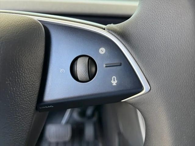 2026 Tesla Model Y Premium Rear-Wheel Drive
