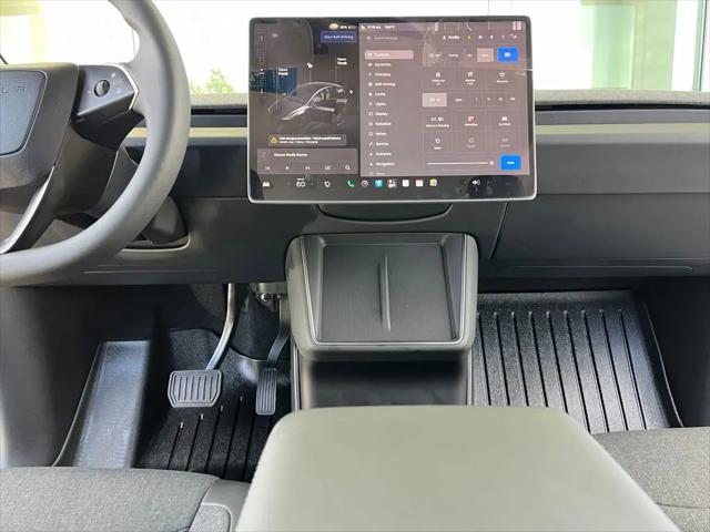 2026 Tesla Model Y Premium Rear-Wheel Drive
