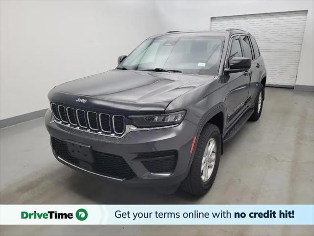 2023 Jeep Grand Cherokee Laredo 4x4 for sale in Maple Heights, OH