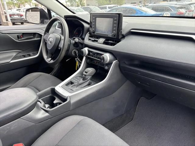 2021 Toyota RAV4 LE