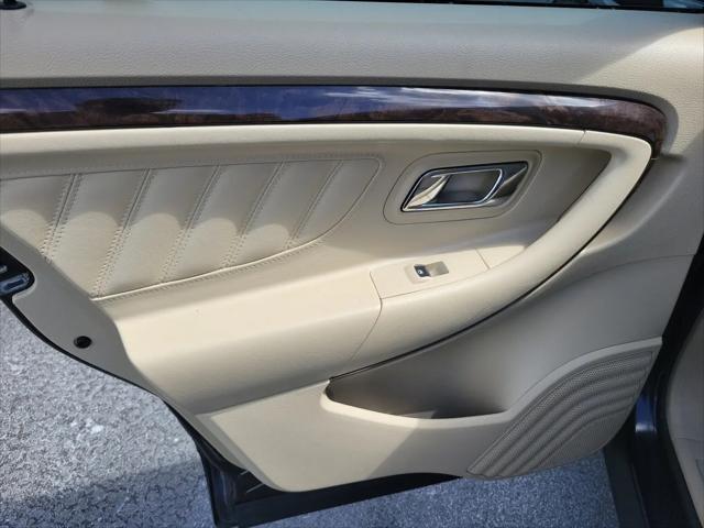 2017 Ford Taurus Limited