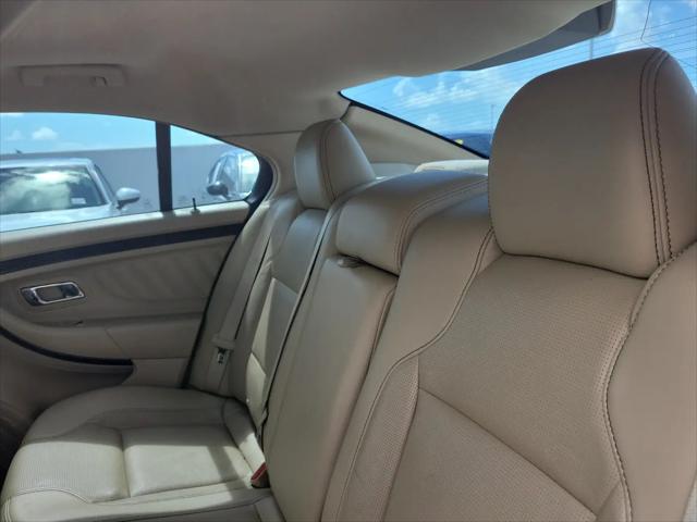 2017 Ford Taurus Limited