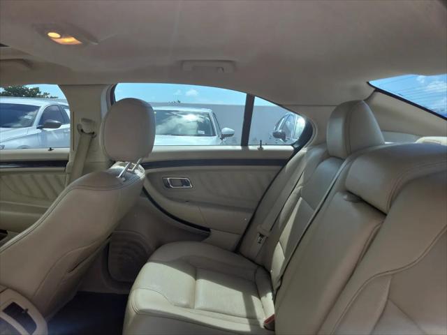 2017 Ford Taurus Limited