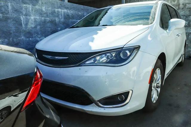2018 Chrysler Pacifica Touring L for sale in Calabasas, CA