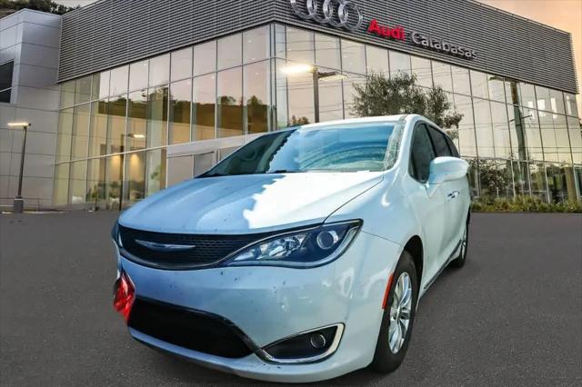 2018 Chrysler Pacifica Touring L for sale in Calabasas, CA