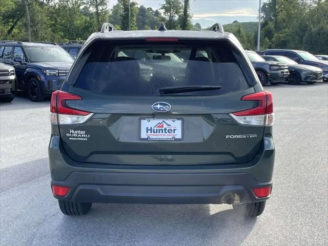 2024 Subaru Forester Premium