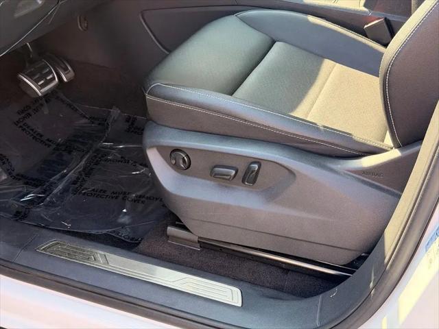 2021 Volkswagen Atlas 3.6L V6 SE w/Technology R-Line