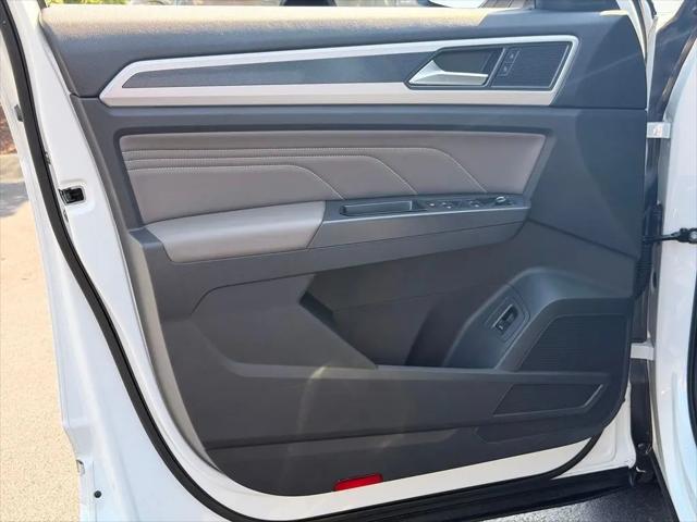 2021 Volkswagen Atlas 3.6L V6 SE w/Technology R-Line
