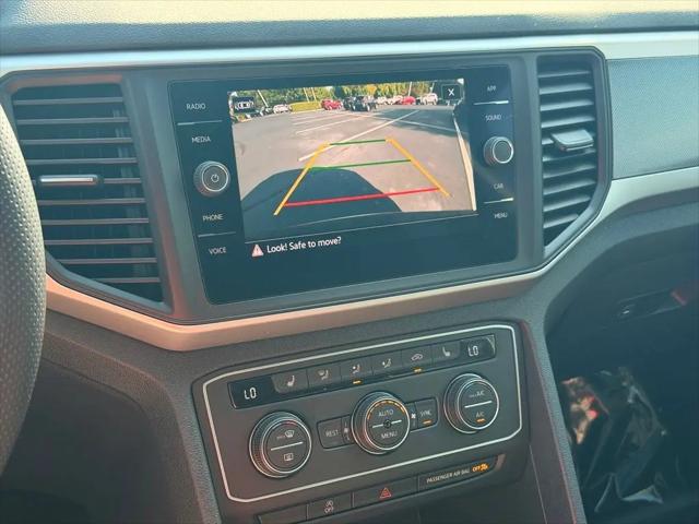 2021 Volkswagen Atlas 3.6L V6 SE w/Technology R-Line