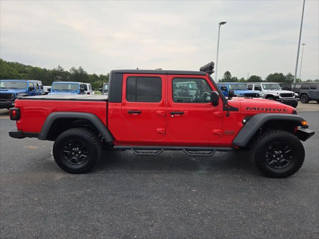2023 Jeep Gladiator Sport