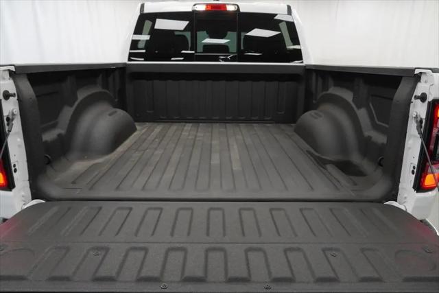2023 Ram 1500 Limited Crew Cab 4x4 57 Box